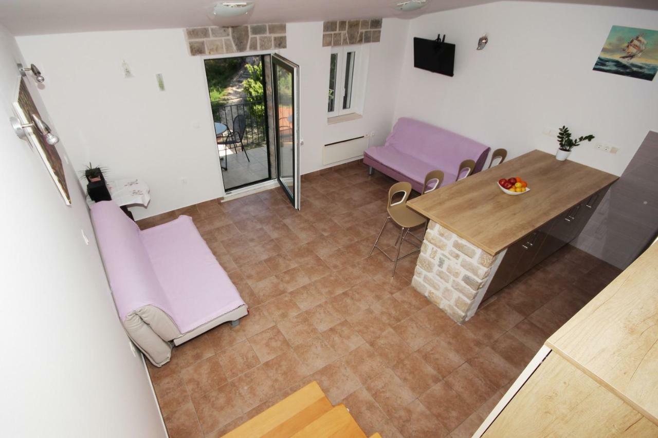 Apartmani Dalmacija Brela Exterior photo